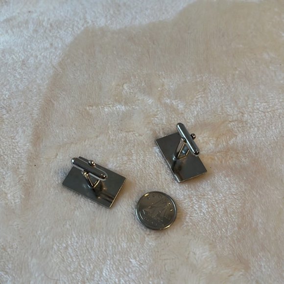 LRainbow cuff links perfect for PRIDE - Picture 2 of 3